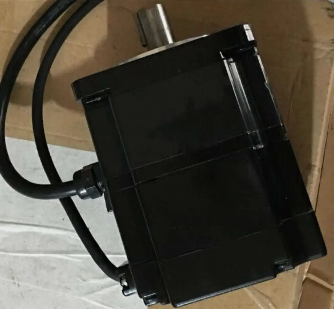 

SGMPH-15A1A6D Brand new servo motor，SGMPH 15A1A6D servo motor，Fast shipping，In Stock