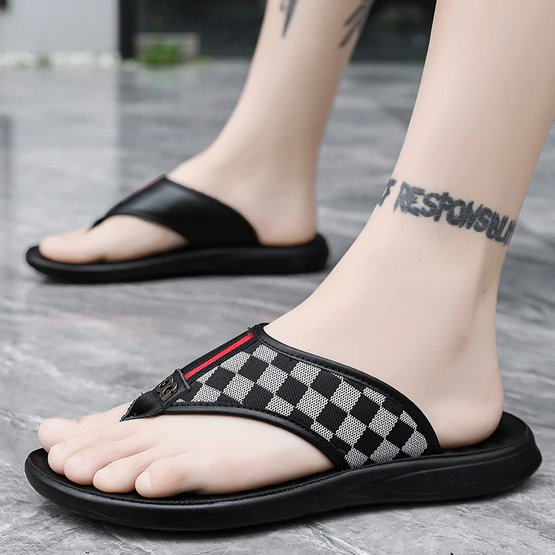 Men\'s casual flip flops summer new outdoor soft sole comfortable versatile slippers breathable beach shoes fashion male sandals