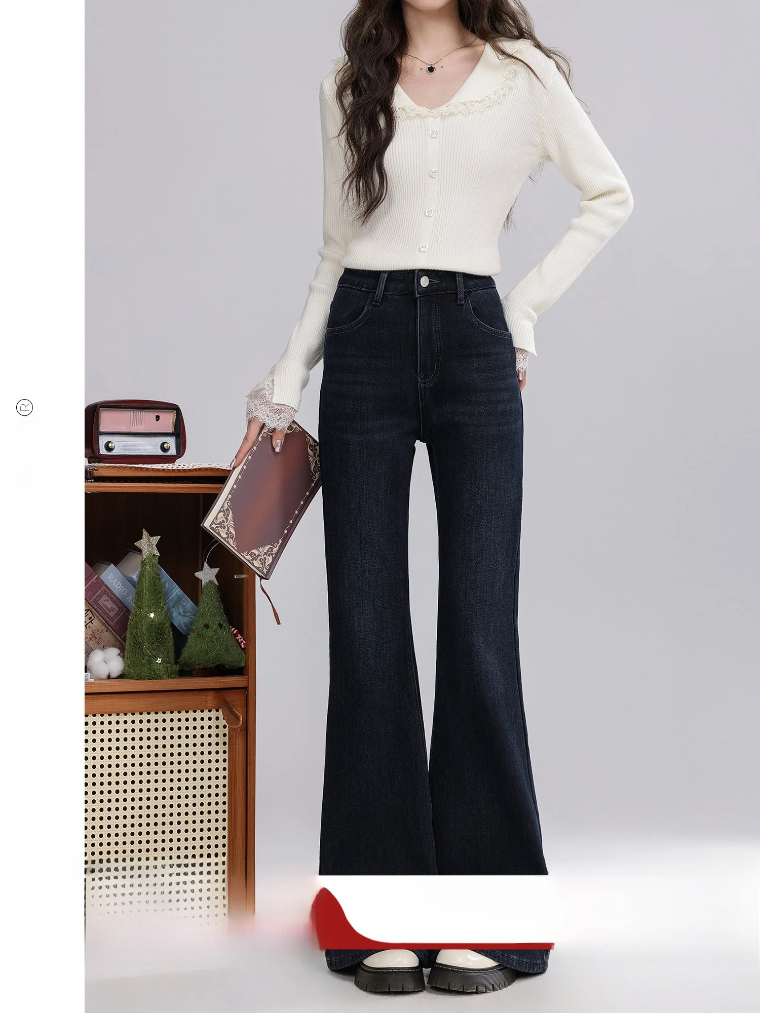 

High Waist Bell Bottom Denim Jeans Women's Retro Style Winter New All-Match Pants Cotton Material Pocket Detail