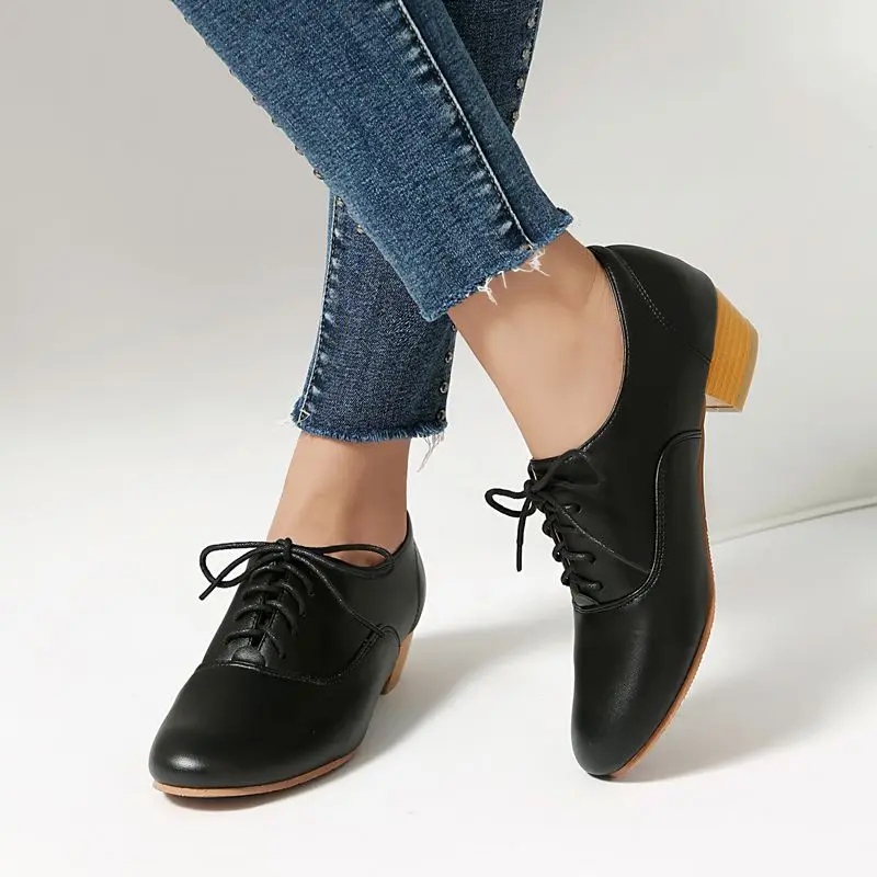 ORCHA LISA ماركة 2025 الترفيه الإناث مضخات جولة تو كتلة الكعوب 3.5 سنتيمتر الدانتيل يصل حجم كبير 40 41 42 43 خمر أحذية النساء اليومية