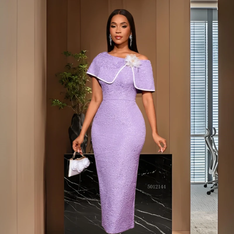 

2026 Новое фиолетовое жаккардовое облегающее платье с украшением из перьев, асимметричное платье с накидкой на шее и рукавами, элегантное вечернее свадебное платье для гостей