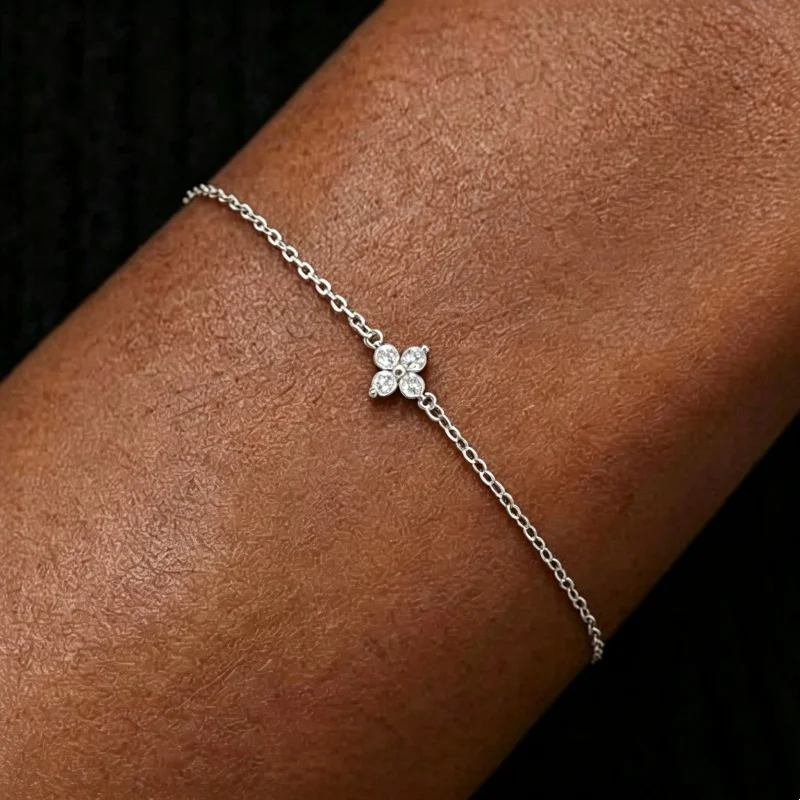 Stainless Steel Clover Design Stackable Bracelets for Women Shining CZ Flower Chain Adjustable Bracelet Elegant Wear Jewelry