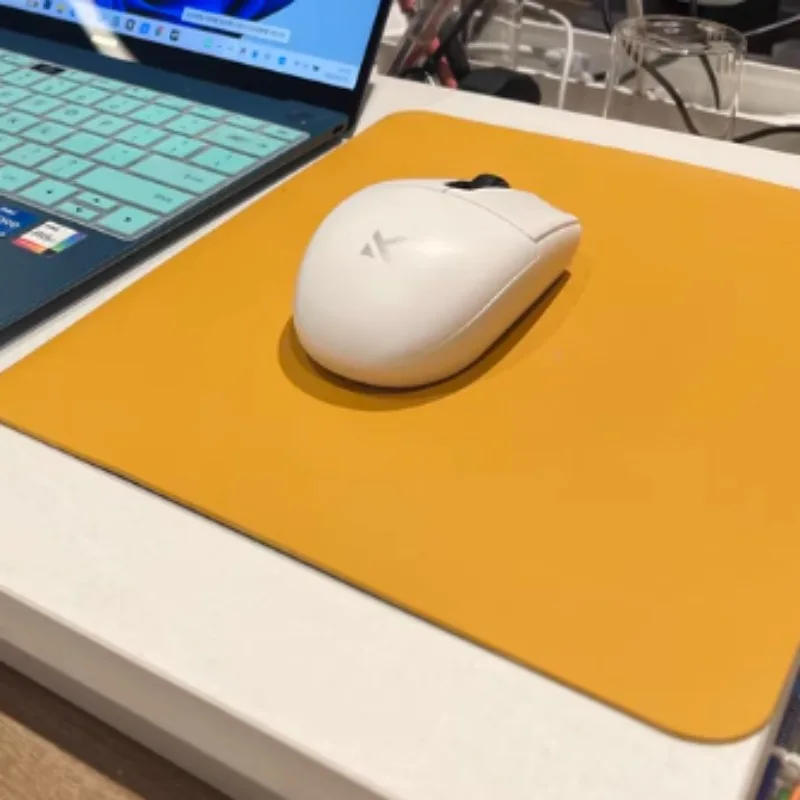 

Легкая беспроводная мышь MCHOSE G3, изготовленная на заказ трехрежимная проводная Bluetooth 2,4G PAW3395, перезаряжаемая киберспортивная мышь, офисная доступна