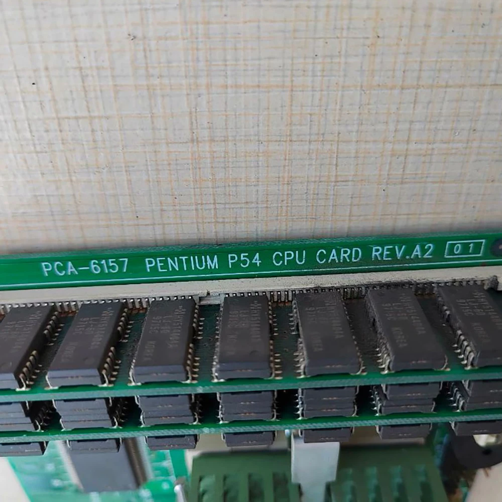 

Материнская плата компьютера промышленного управления PCA-6157 REV.A2