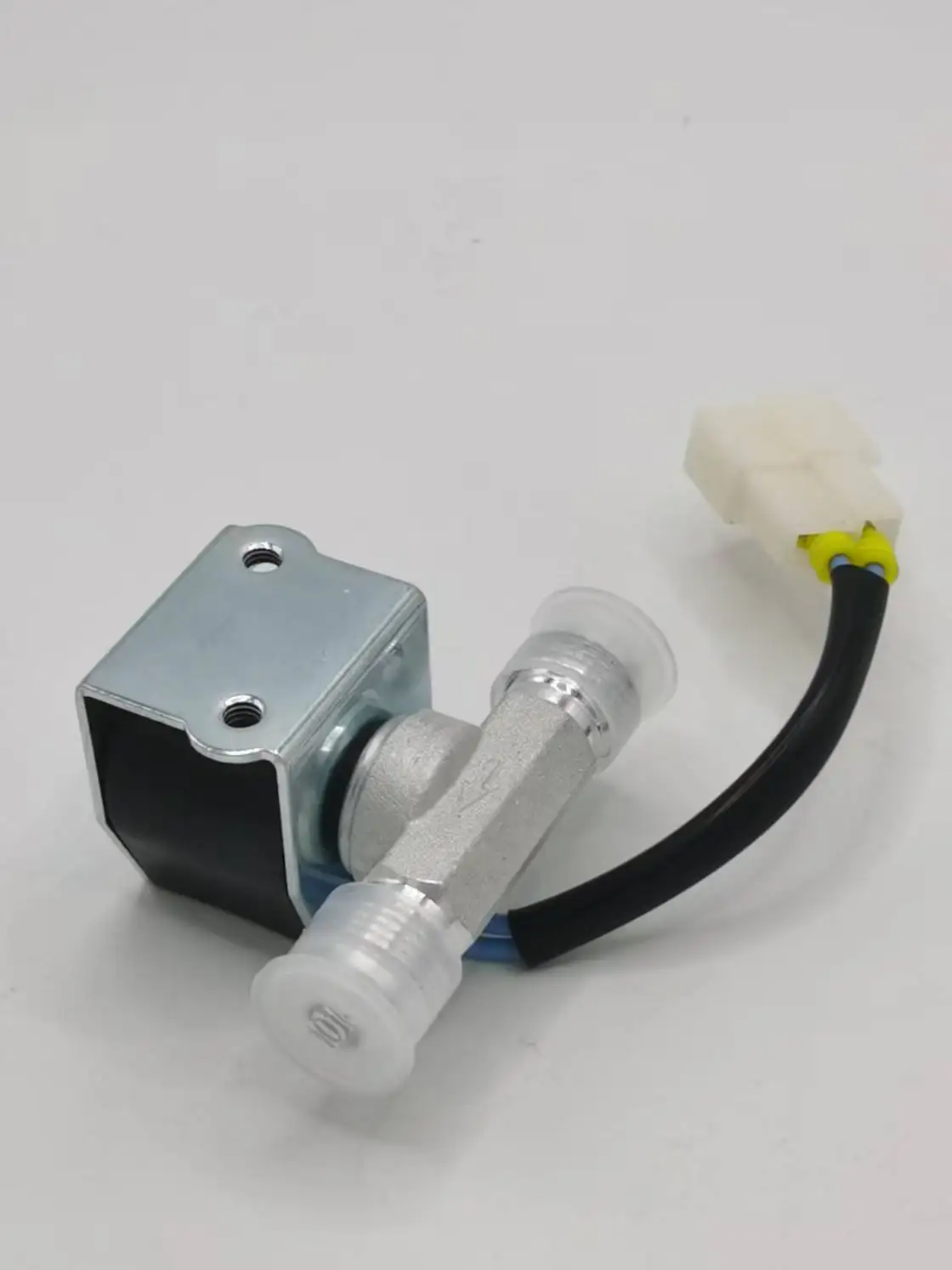 

7502001 Air Conditioning Solenoid Valve 12V Fujikoki