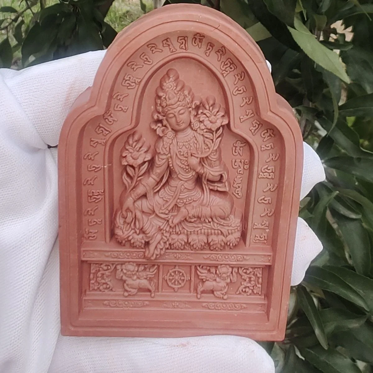 Special Offer Handmde Buddhist statue temple altar enshrine Bodhisattva tara Tsa-Tsa Buddha figurine Buddhist clay molding