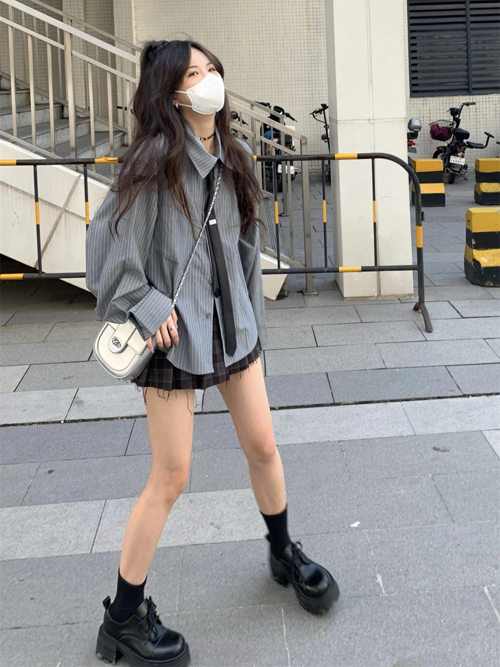 

Свободная полосатая рубашка для женщин, весенняя новинка, стильный дизайн, непринужденный многослойный образ, длинный рукав, защита от солнца, верхняя одежда в корейском стиле