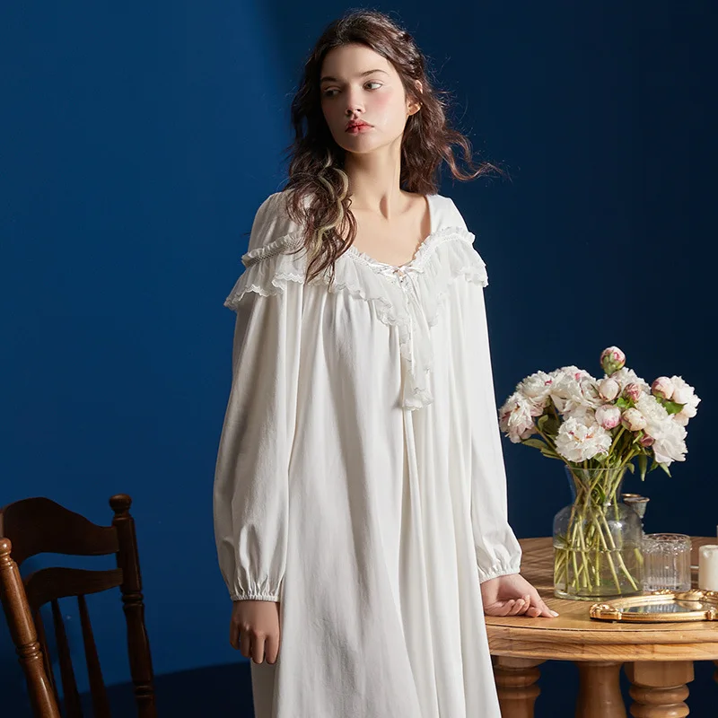 

2024 New Women Long White Pink Nightgown Long Sleeve Loose Solid Knitted Cotton Sweet French Retro Palace Nightdress Lounge Robe