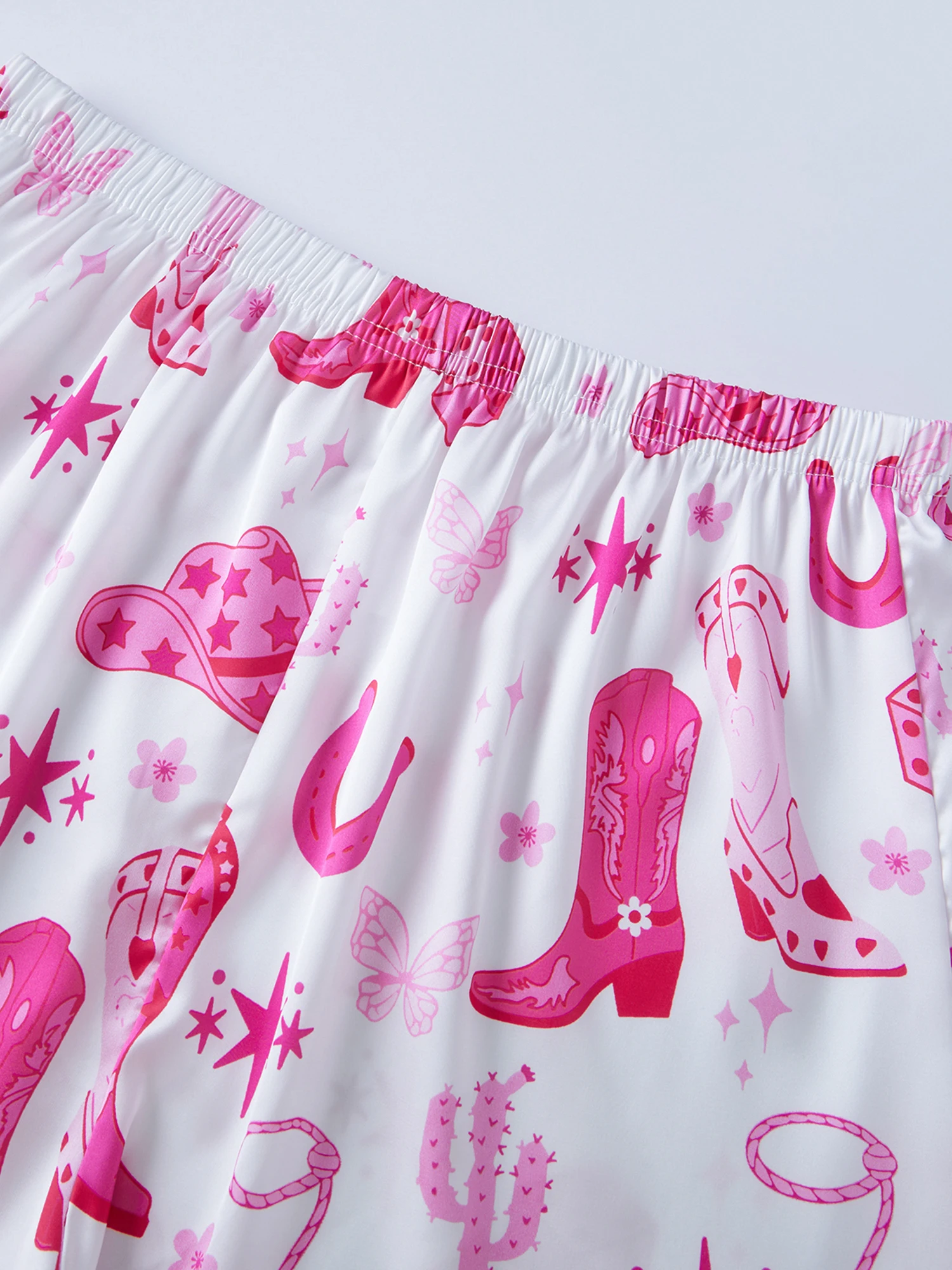 

Women s 2 Piece Pajamas Set Adorable Short Sleeve Cat Floral Print Top Shorts Set Loungewear Outfit for Summer