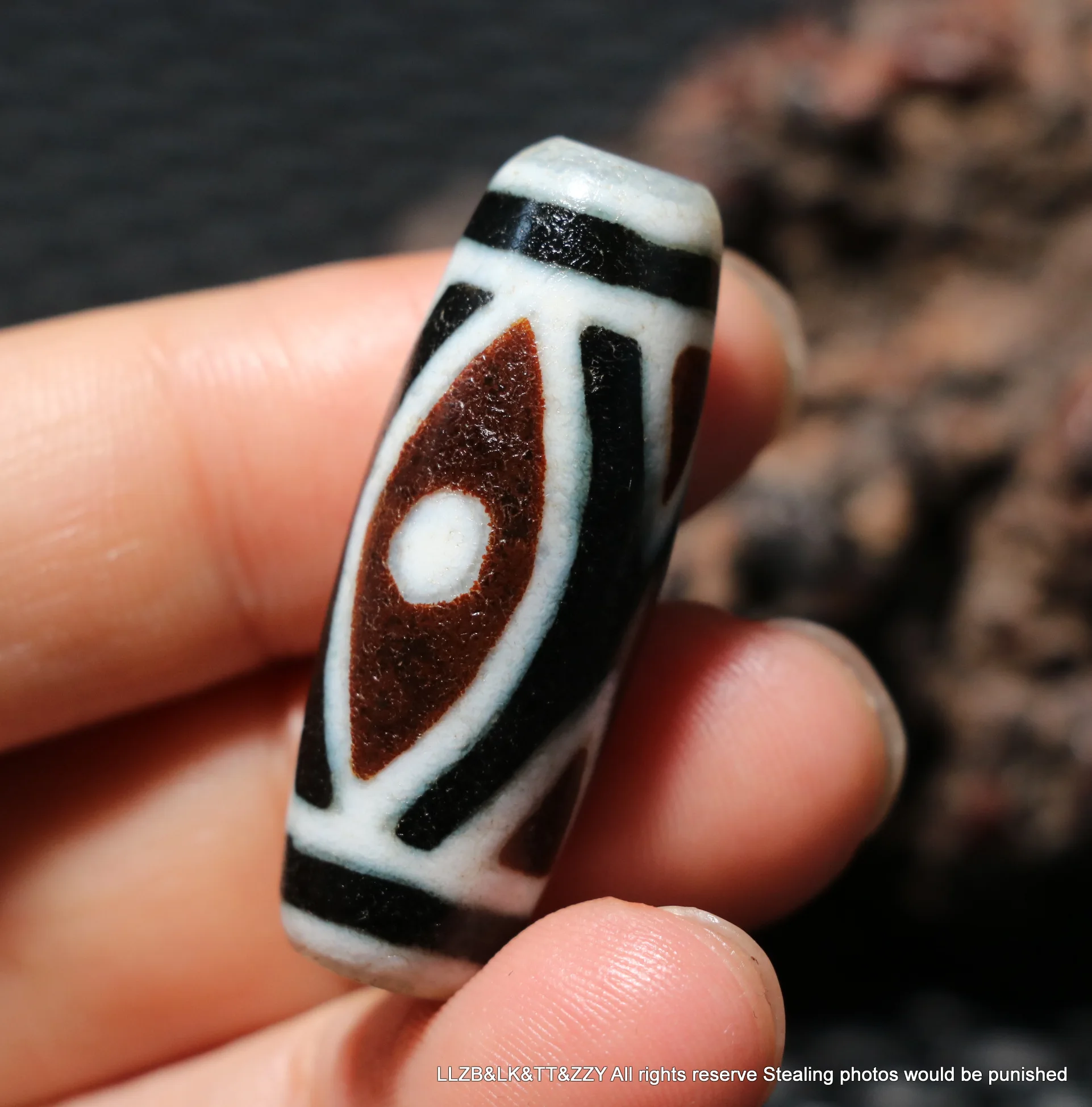 Magic Power Tibetan Old Agate 4 Wide Line Healer Medicine Gzi dZi Bead Amulet 4A