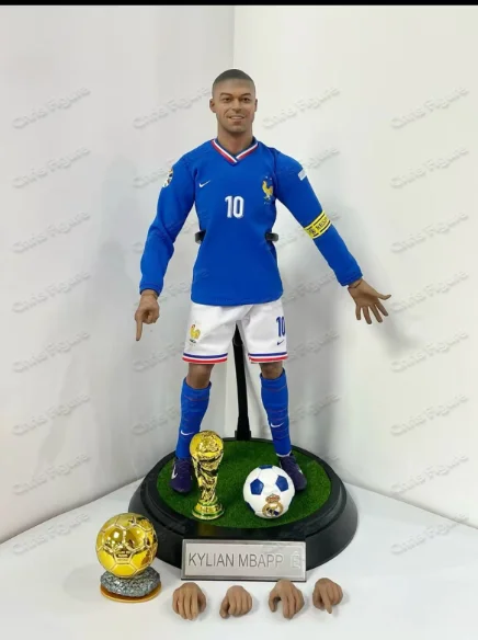 In Stock, 1/6 Scale Mbappé Action Figure, France National Team No.10 Jersey, Simulated Grass Base, Articulated Model