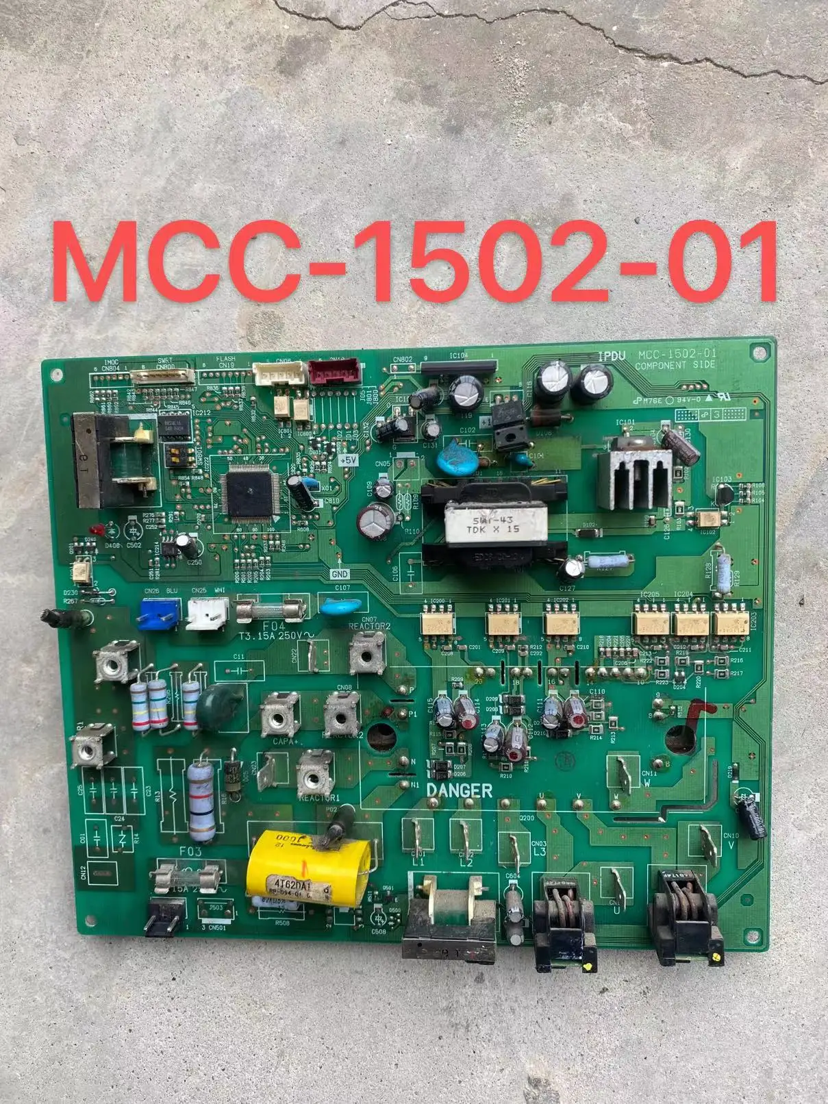 

Applicable to Toshiba central air conditioning compressor frequency conversion module IPDU MCC-1502-01 multi-line drive frequenc