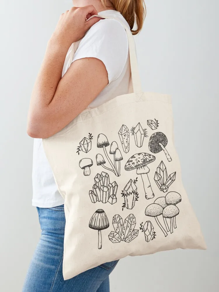 Cottagecore Goth Mushroom Fungi Crystals: Witchy Mycology, Vintage Grunge Fairycore, Forest Themed Goblincore Tote Bag