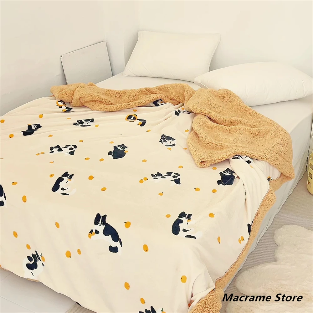 

Korean Cartoon Kitten Cream Fleece Blanket, Nap Blanket, Comfortable, Thickened, Warm, Office, Autumn, Winter, Niche Design