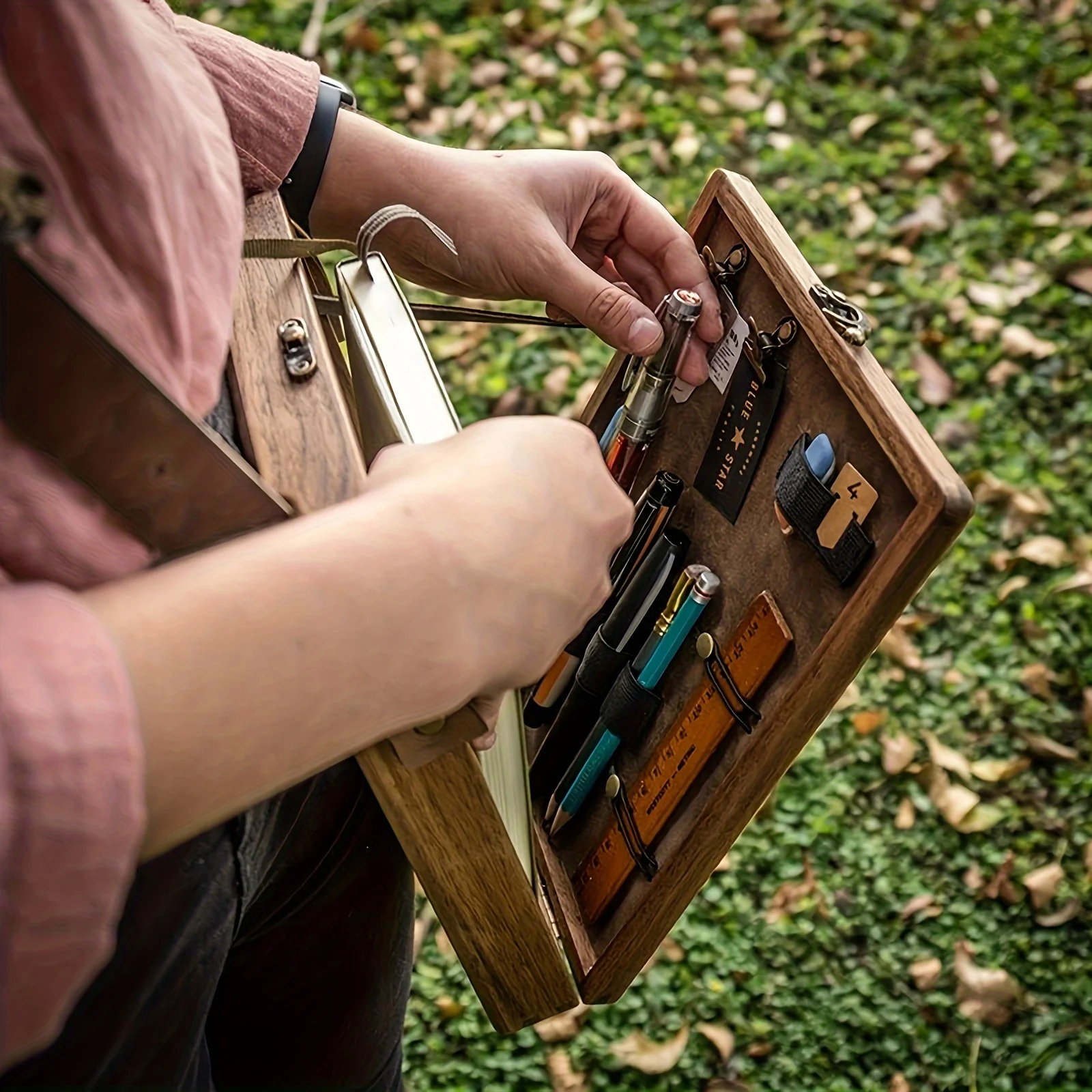 1pc Retro Nostalgic Wooden Storage Box, Portable Writer Wood Box Bag, Wood Messenger Bag, Outdoor Sketch Box Bag, Sketching Tool