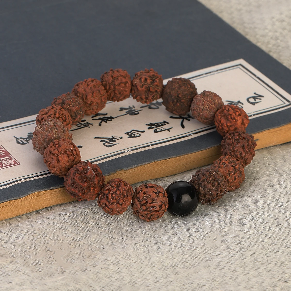 12mm Rudraksha Ethnic Vajra Bodhi Beads Bracelet for Man Meditation Mala Handmade Natural Stone Bangle Prayer Tibetan Buddhism