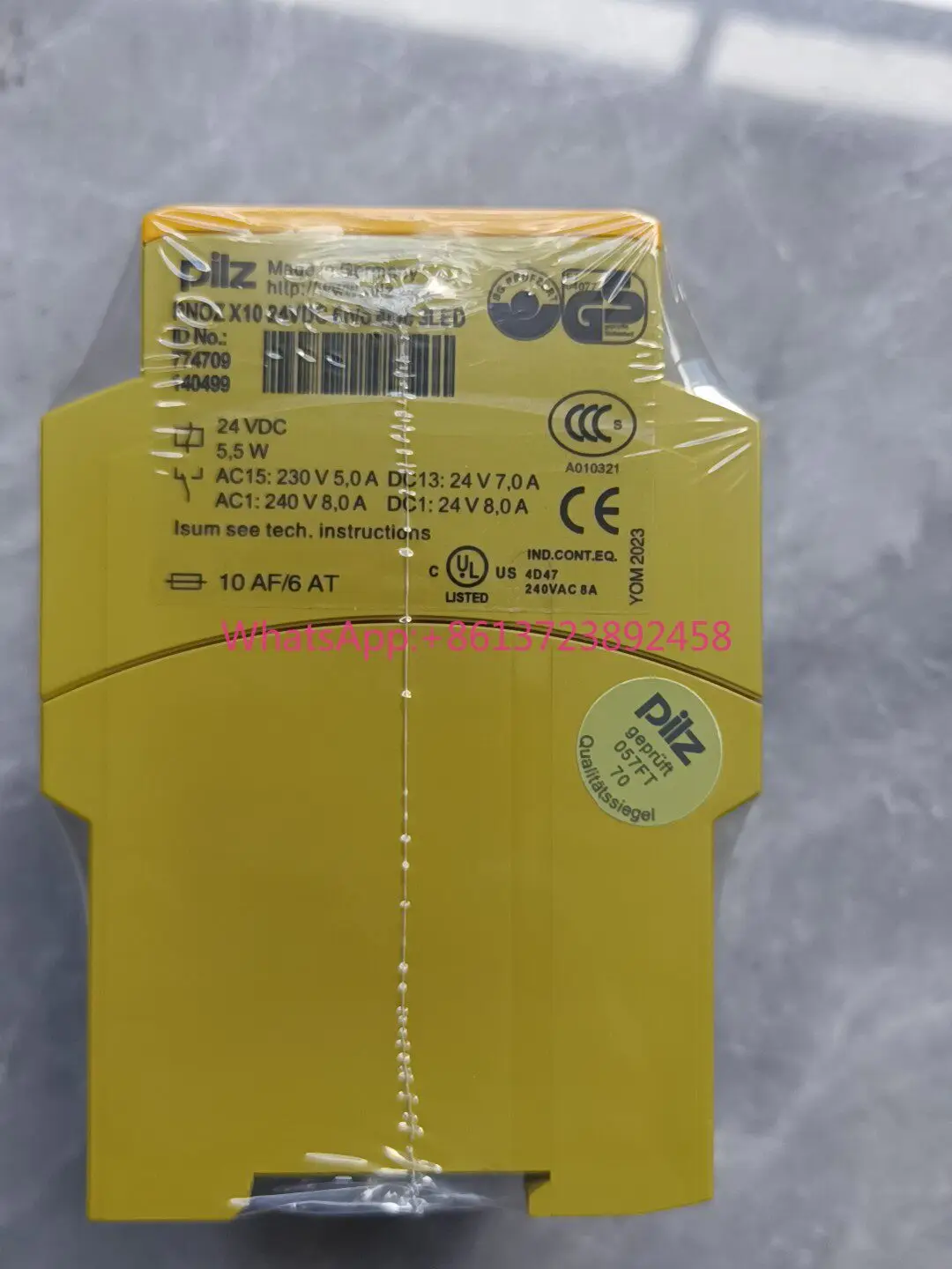 Pilz x10 774709 safety relay original Germany in stock