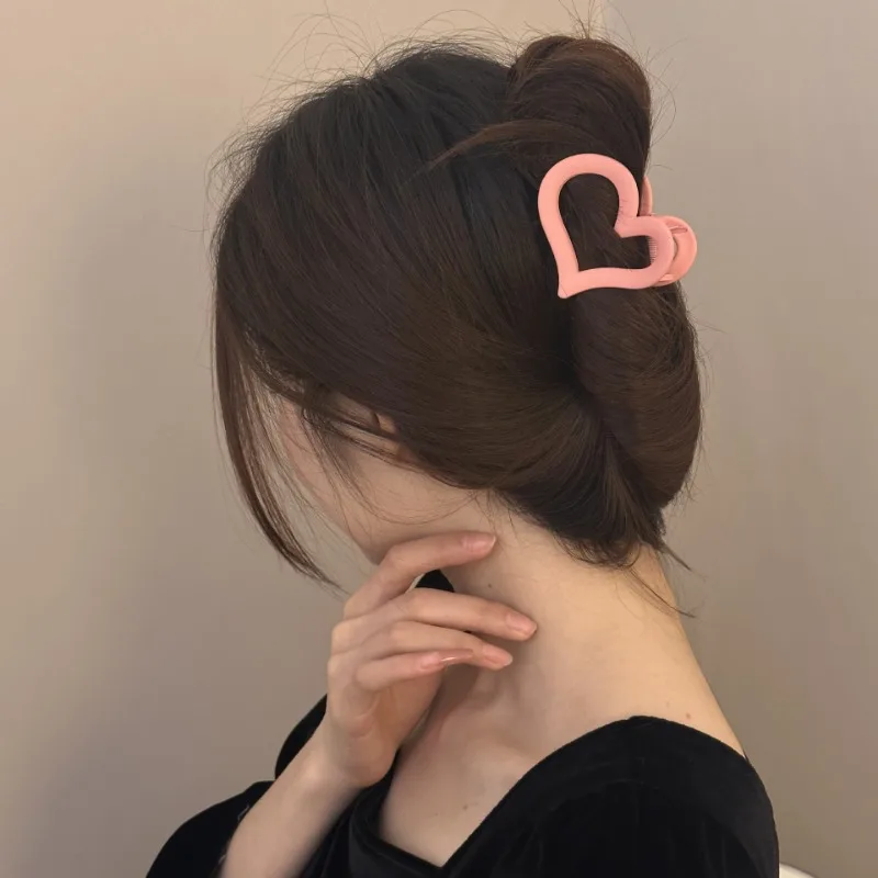 Hollow Heart-Shaped Grip New Back Spoon Medium Korean Internet Celebrity Clip High-Grade Temperament Shark Clip Hair Accessories