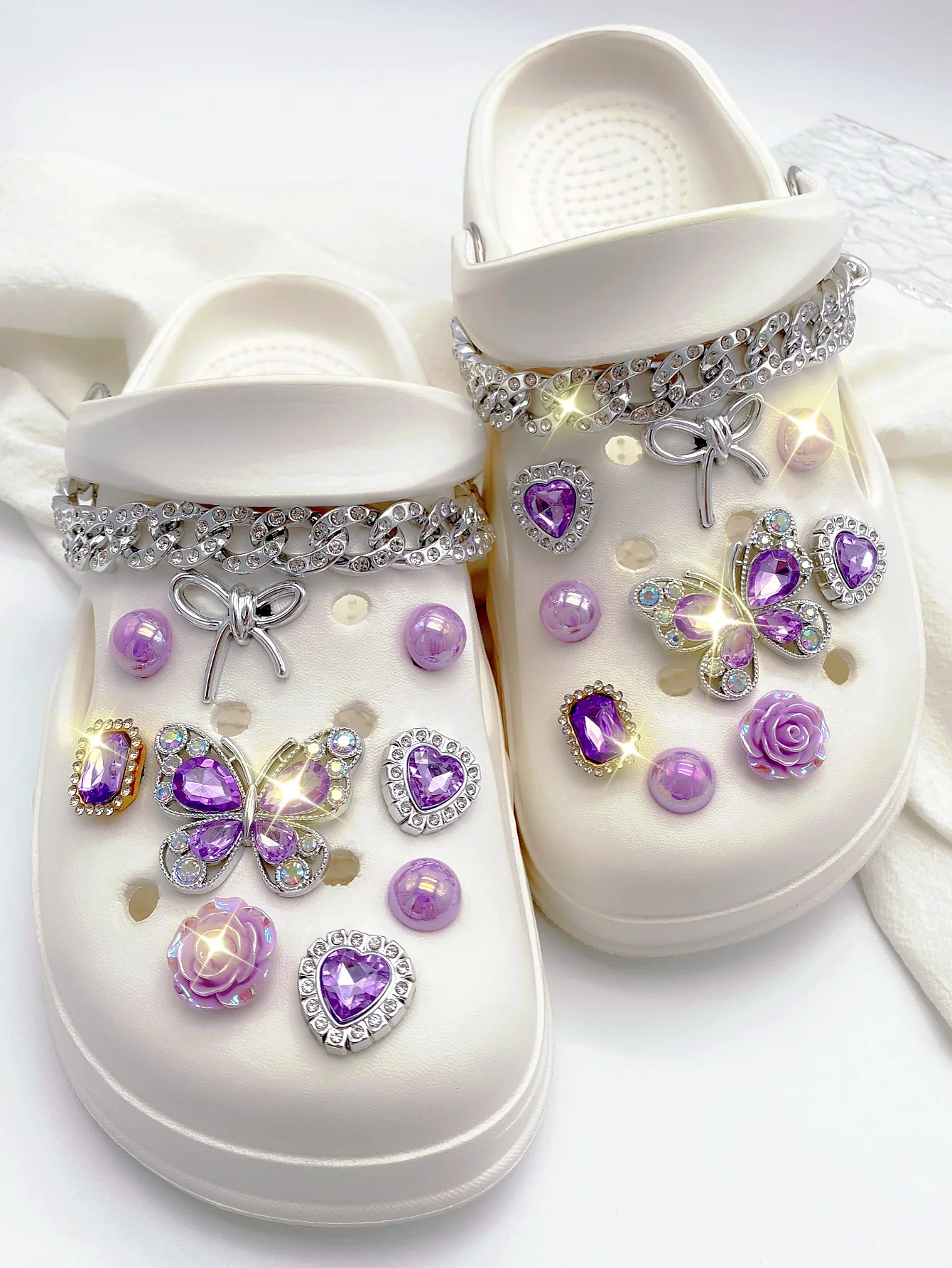 

20 штук серебряной бриллиантовой цепочки, бант, фиолетовая бабочка из АБС-пластика, бриллиант любви из АБС-пластика, квадратный бриллиант, роза, жемчуг из АБС-пластика ш