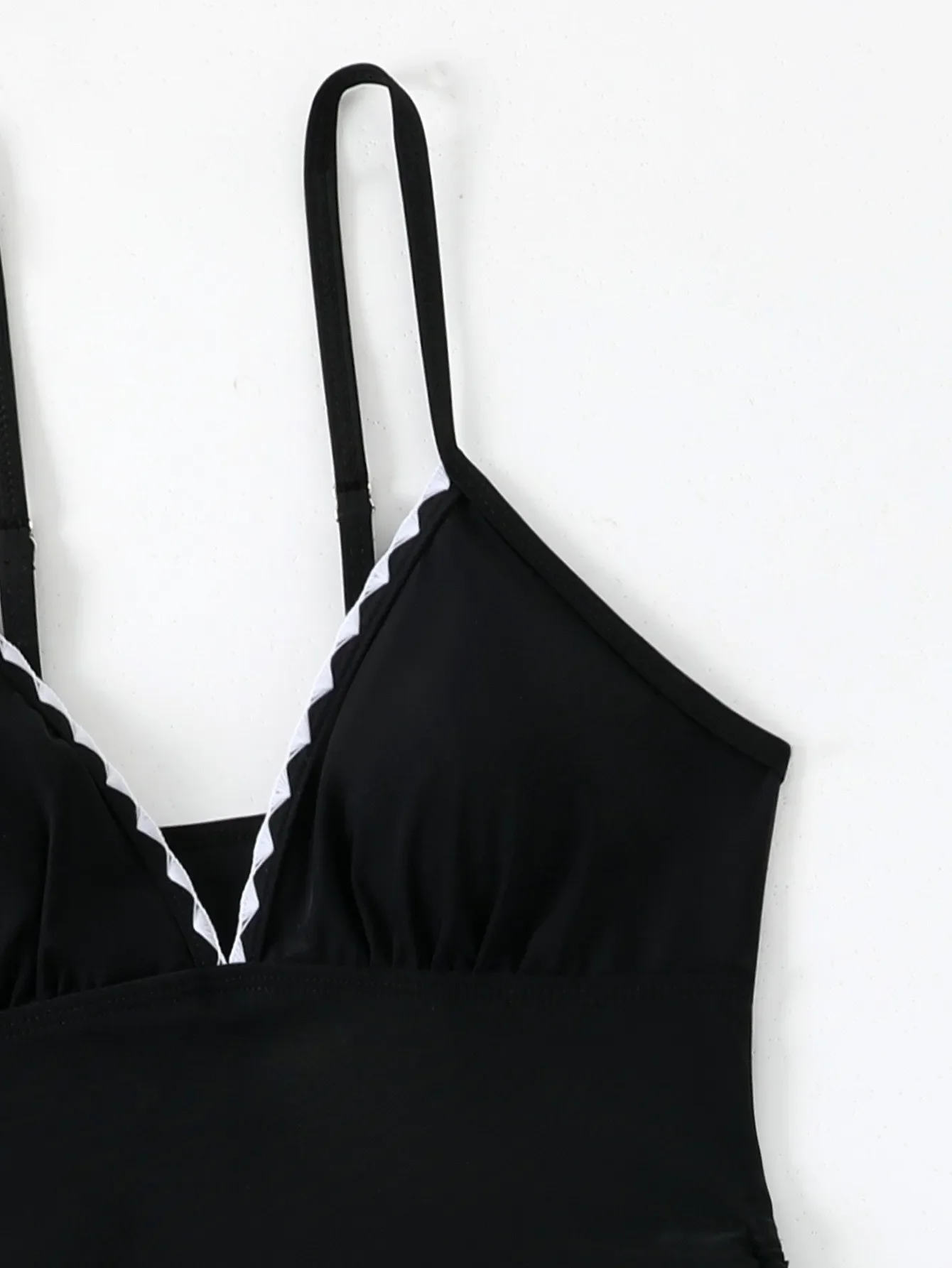 Femmes mode une pièce maillot de bain solide festonné garniture haute élastique maillot de bain maillots de bain sexy