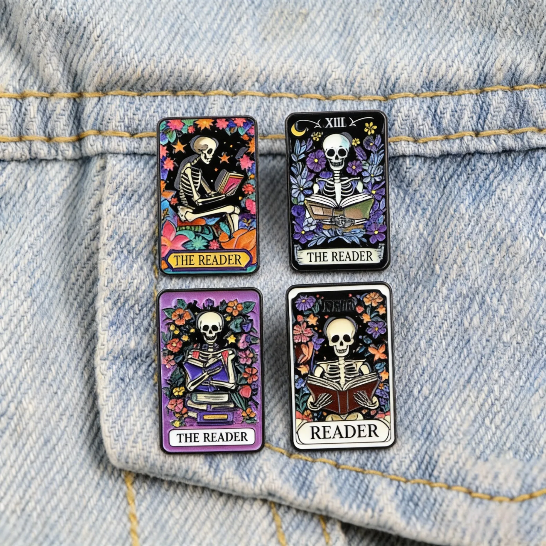 Broches de esmalte The Reader Tarot con diseño de esqueleto leyendo un libro, bonitos broches para mochilas, regalo para amantes de los libros, joyería punk