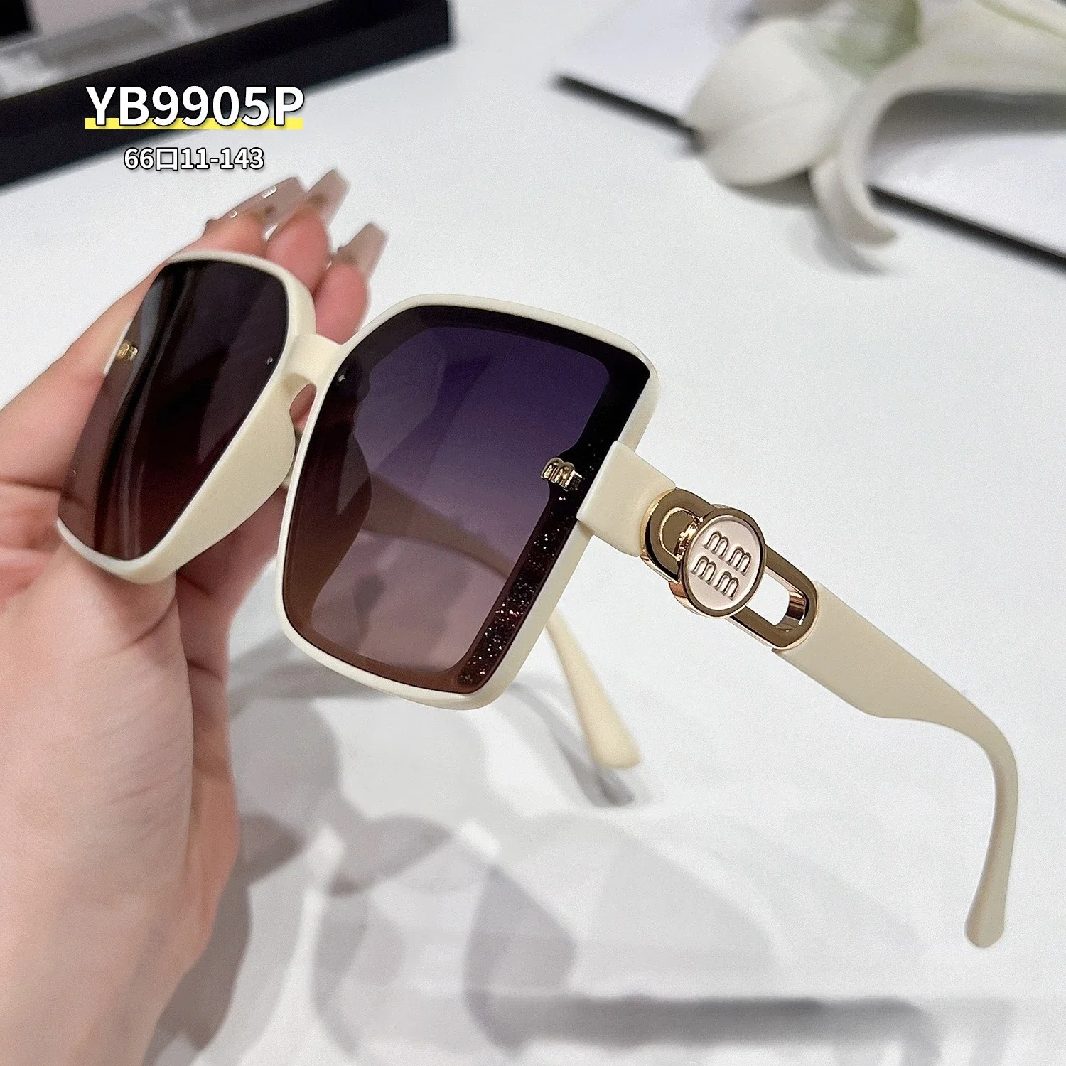 

2025 Luxury Polarized Sunglasses - HD UV Protection Driving Shades, Fashion Lightweight Designer Eyewear