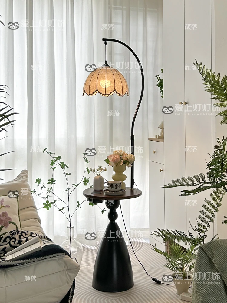 

Floor lamp, antique fishing lamp, bedroom bedside atmosphere, integrated desk lamp, wireless charging