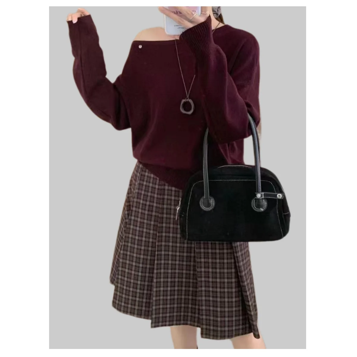 ストライプ柄の女性のプルオーバーセーターエレガントなヴィンテージ傾斜肩襟ニットトップス秋プルオーバー韓国長袖ジャンパー