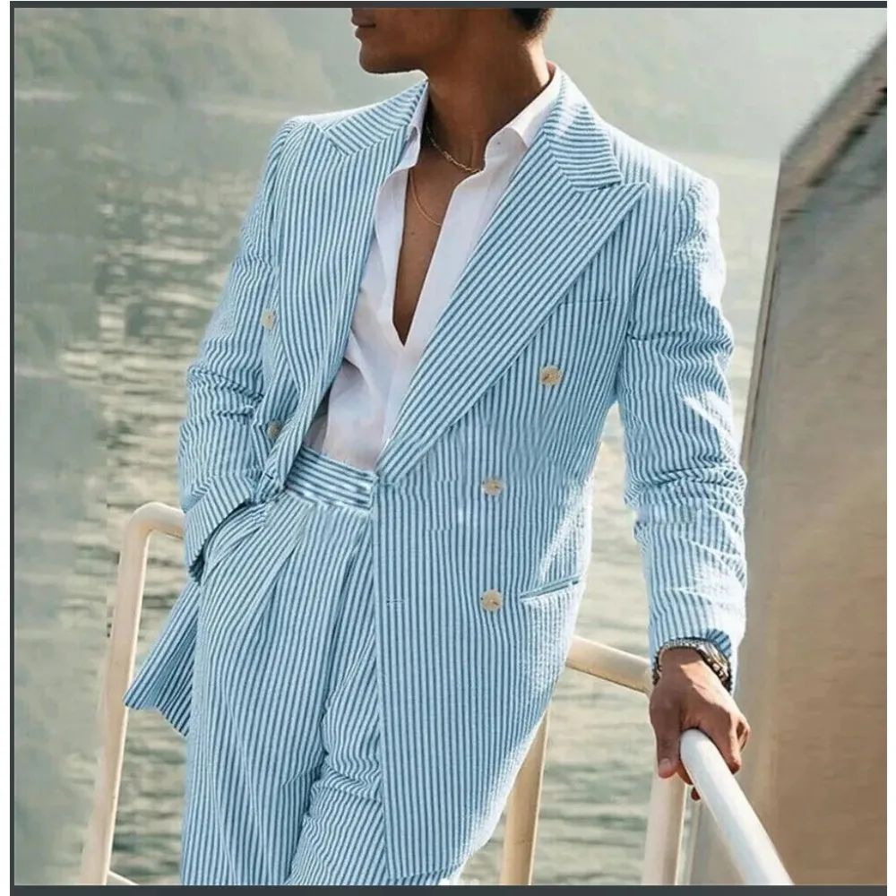 

Summer Striped Men Suits Wedding Tuxedos Seersucker Double Breasted Casual Jacket Pants 2 Pieces Groom Peaked Lapel Blazer Sets