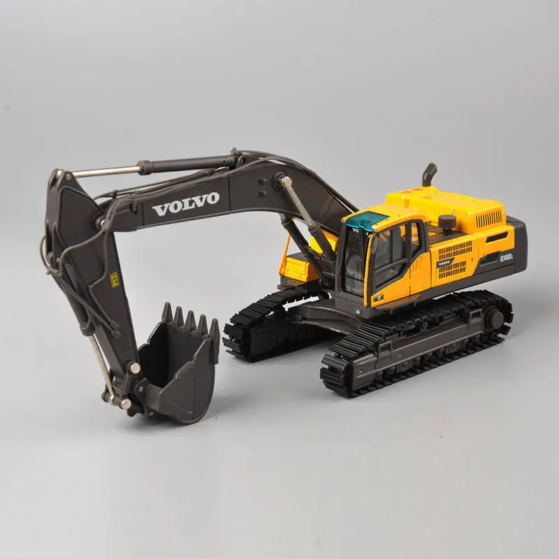 EC480DL Crawler Excavator Diecast Model 1:50 Scale Metal Tracks New in Box