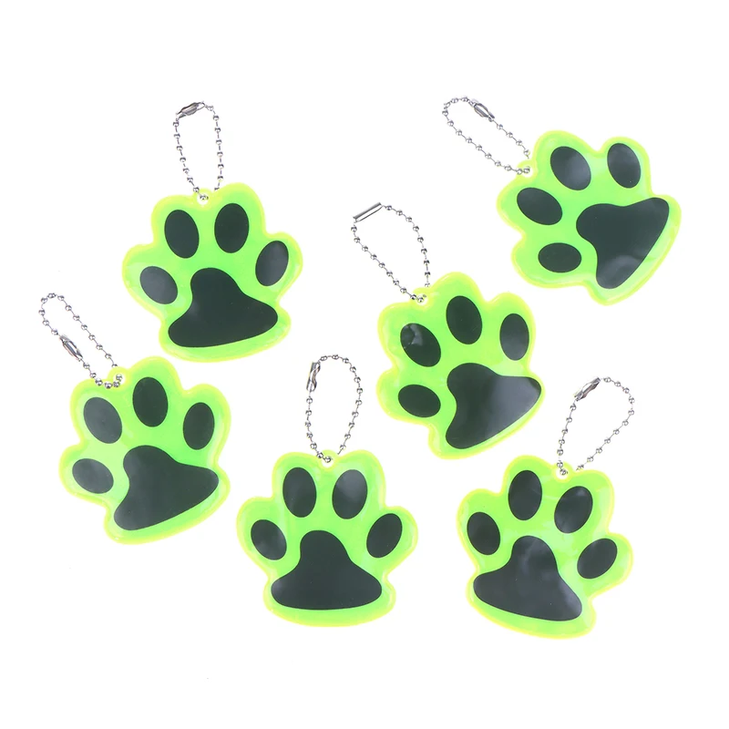 10Pcs Double Sided Reflective Dog Paw Pendant PVC Reflective Keychain Outdoor Night Safety Kids Pet Backpack Accessories Pendant