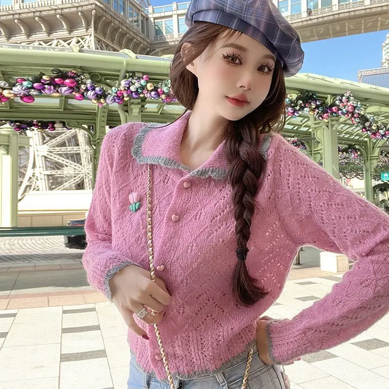 Cardigan sweater 2023 design sense niche sweet short sweater celebrity lapel contrast hollowed out flower knitted cardigan women