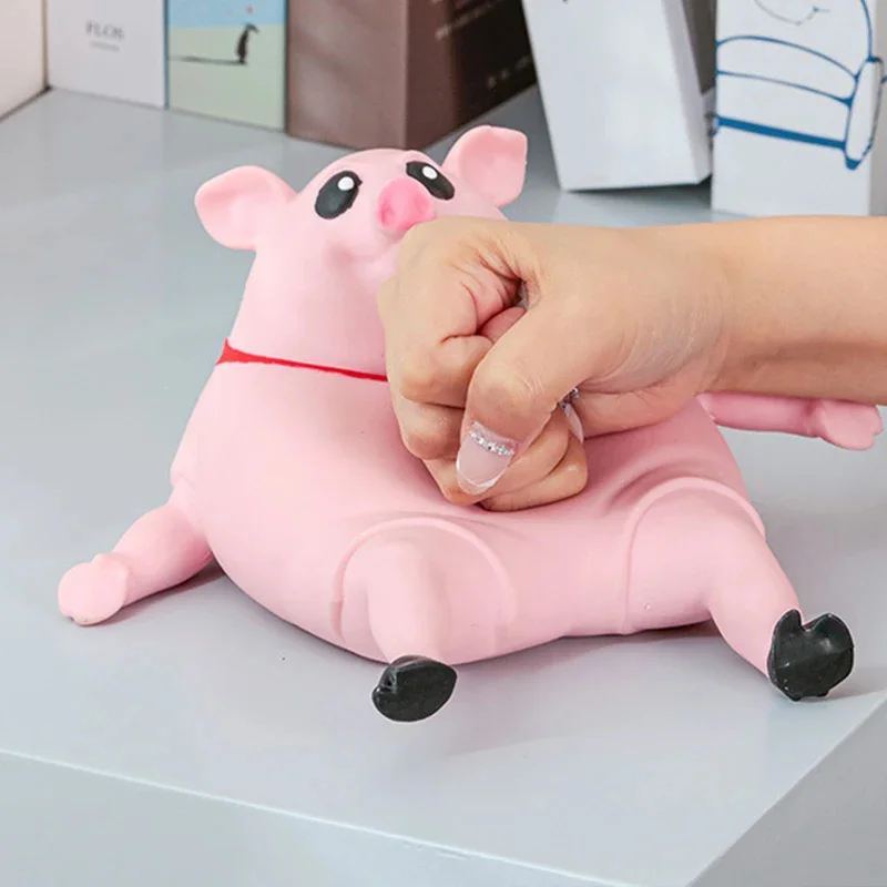 

Cute Cartoon Pig Squeezing Stress Relief Toy Desktop Decorations Creative Decompression Pink Little Pig Ornaments Kids Gifts