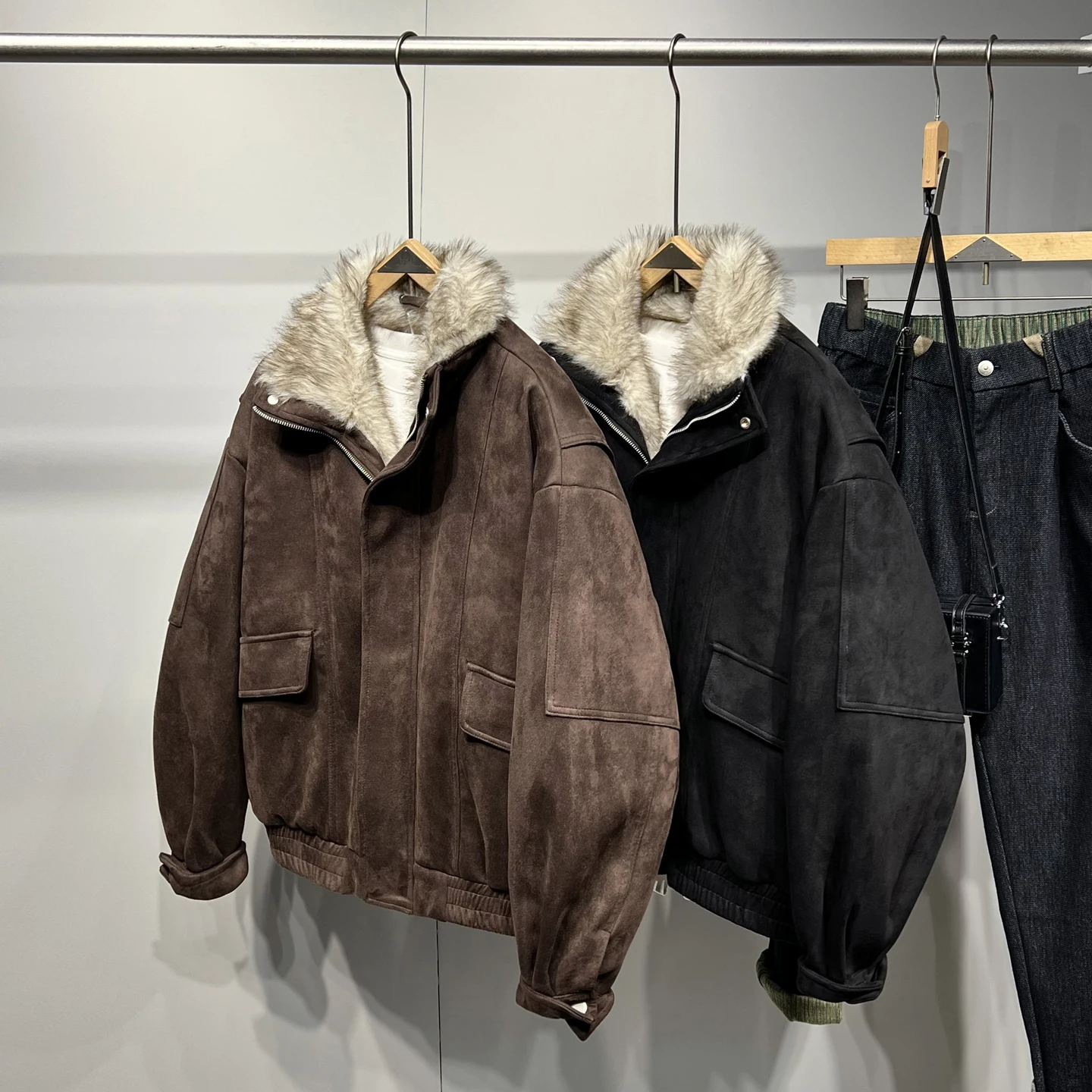 

Зимняя утепленная замшевая мужская куртка из хлопка, модная молодежная куртка с искусственным мехом, теплая, с длинными рукавами, двойным воротником, однотонная