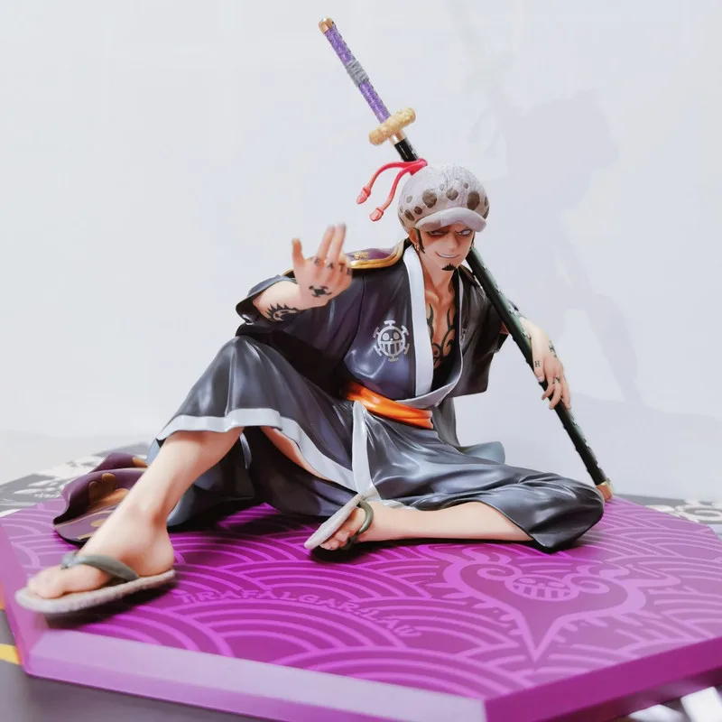 13cm ein Stück Trafalgar Gesetz Figur Anime sitzen Kimono Pop Action Figur PVC Modell Dekoration Statuen Aldult Geschenke Spielzeug