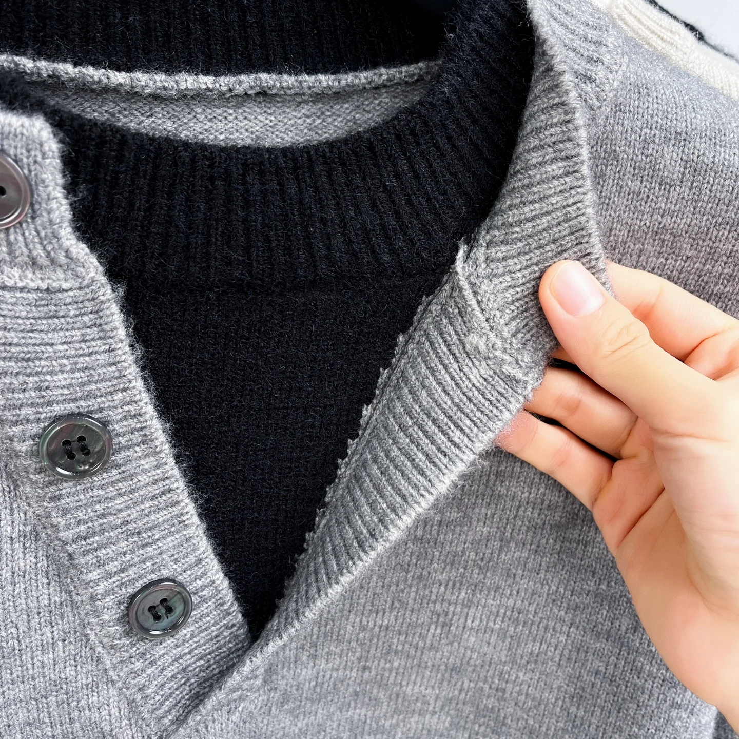 Luxus Männer Stricken Neue Pullover gefälscht Zwei Stück Mode Marke Splice Rund Kragen Freizeit Cartoon Tier Stickerei Oberteile – Detail 14