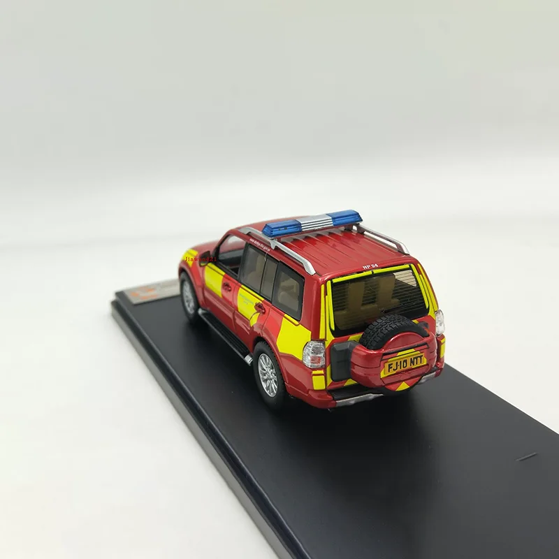 Premium X Diecast 1:43 Scale PAJERO Fire Engine Alloy Car Model Static Display Collectible Toy Gift Souvenir Decoration