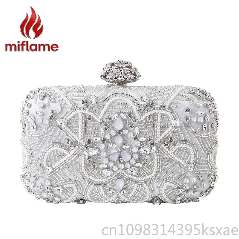 

Женская вечерняя сумочка-клатч с кристаллами и стразами для торжественных мероприятий, свадеб, банкетов, выпускных вечеров, коктейлей, элегантная и роскошная