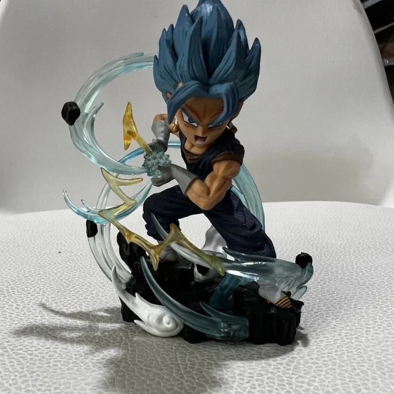 Dragon Ball Anime Figura Bandai Son Goku Vegeta Modello Action Doll Collezione di giocattoli Decorazione Ornamenti per il desktop Regali per bambini