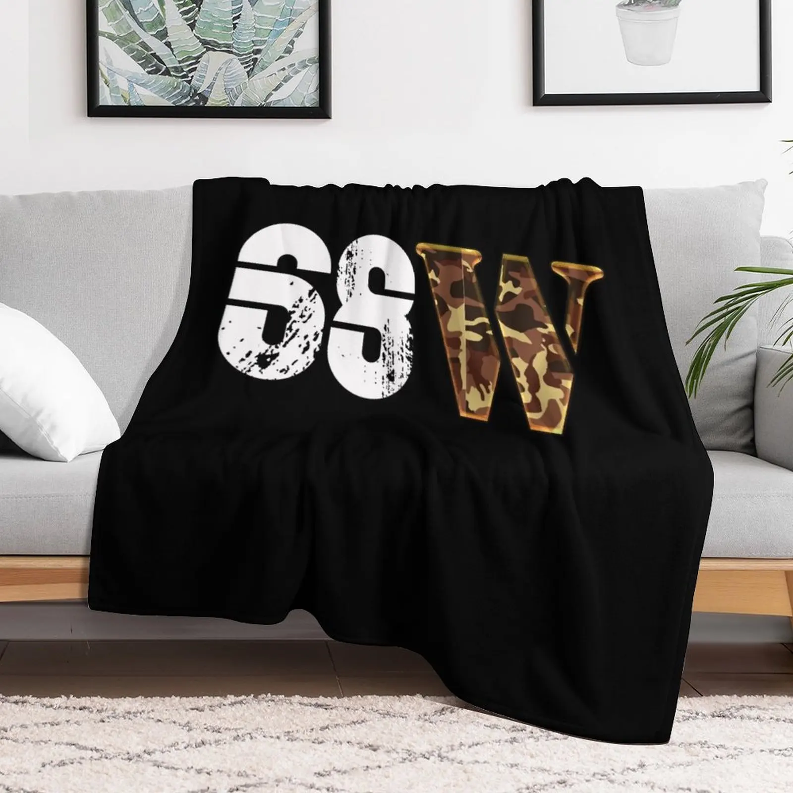 68W Combat Medic U.S. Army Badge, Funny Military Doctor Nurse Gift Throw Blanket Large Warm Single Decorative Sofas Blankets