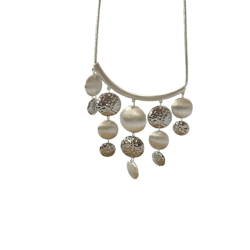 

Ожерелье с металлическим диском и бахромой, нишевый дизайн в этническом стиле, цепочка на ключицу, украшение для индивидуального предмета тяжелой промышленности