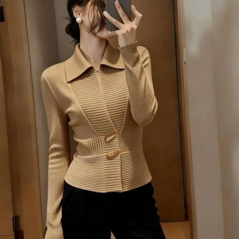 

Khaki Knit Top For Women Autumn New Arrival High End Design Sense Unique Beautiful Temperament Slim Waist Sweater