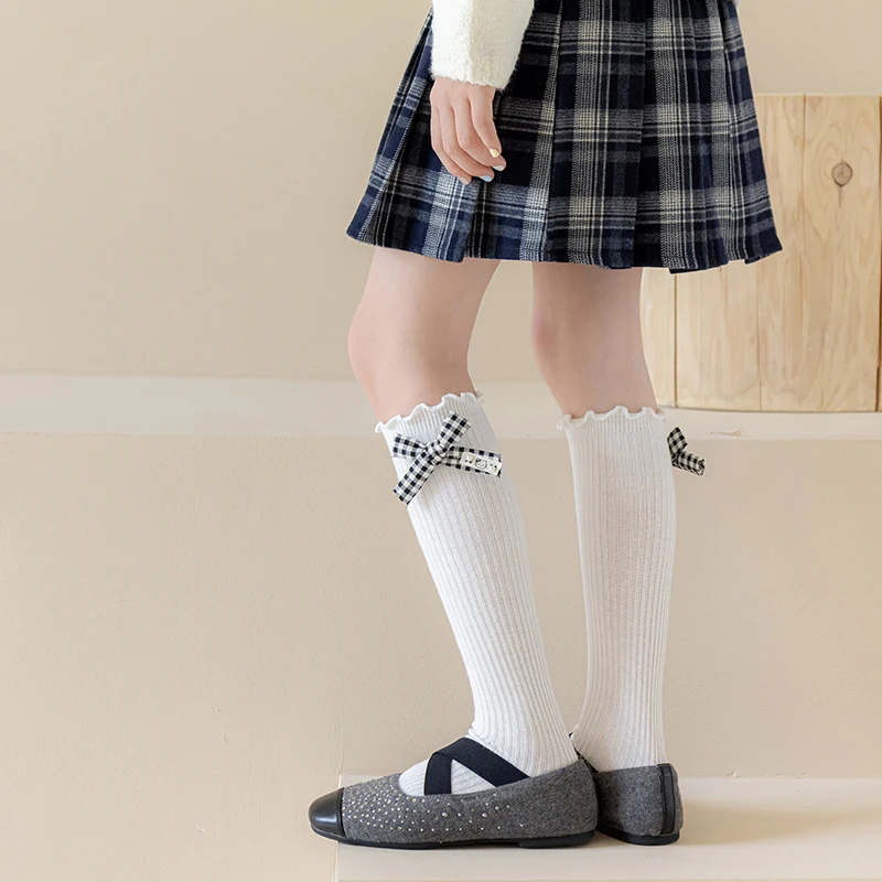 Black White Base Mid‑Calf Socks For Girls Adorable Fabric Tag With Check Plaid Bow Decor Skin‑Friendly Stretch Cotton Stoc kings