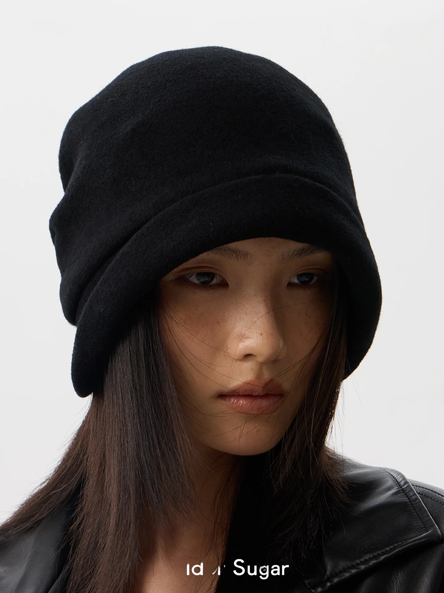 chapeau-pliable-de-sorciere-en-laine-chaude-pour-femmes-automne-hiver-fait-a-la-mode-coldersugar-couvre-tete-rond-avec-logo-de-marque