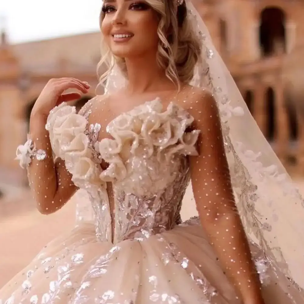 Champagne Wedding Dresses Sheer Jewel O-Neck Long Sleeves Pricess Ball Gowns For Bridal Sequines Dubai Women vestidos de novia