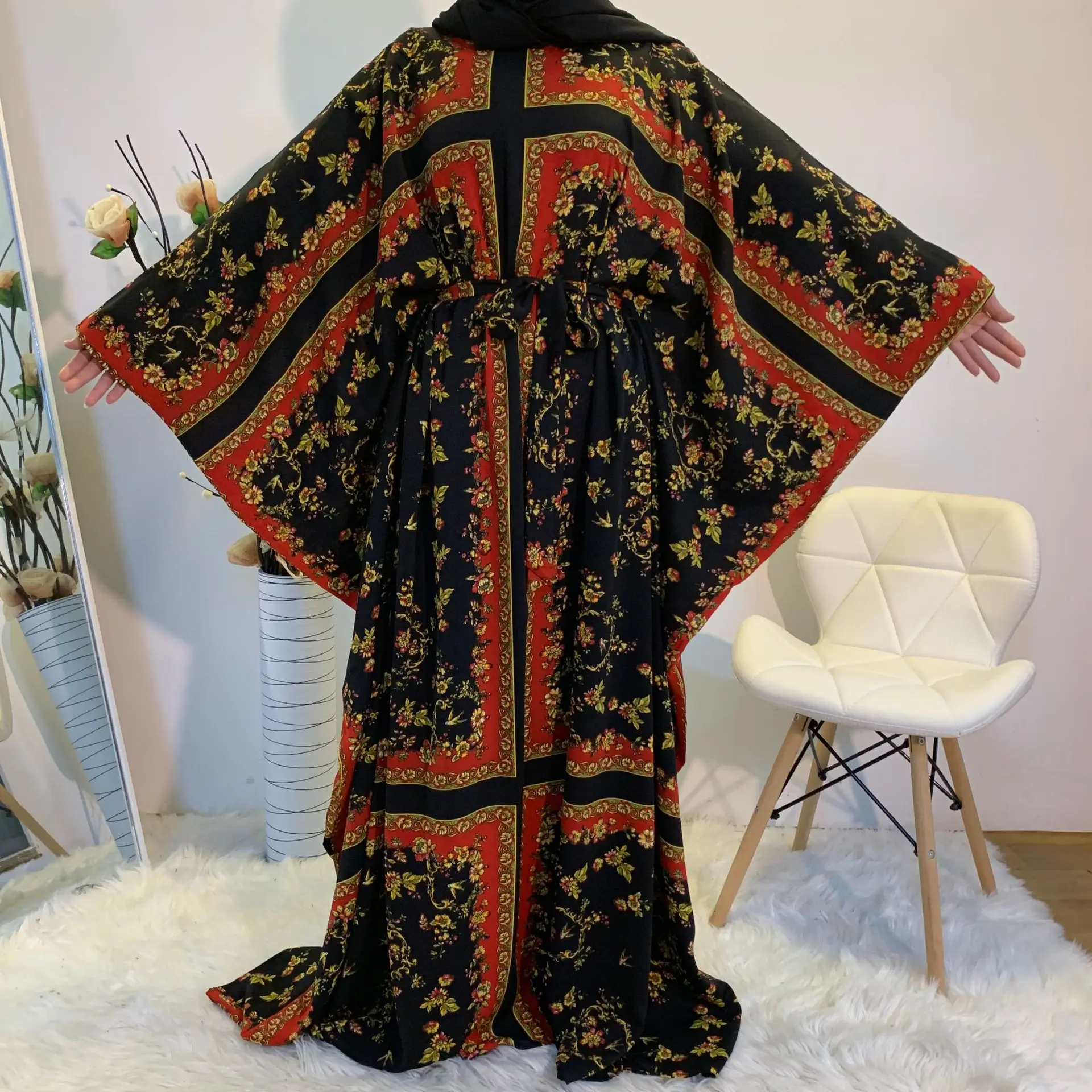 Manica a pipistrello Abito lungo di grandi dimensioni Musulmano Dubai Abaya Stampa floreale Eleganza Islam Abbigliamento Abiti per le donne Vestido Longo Feminino