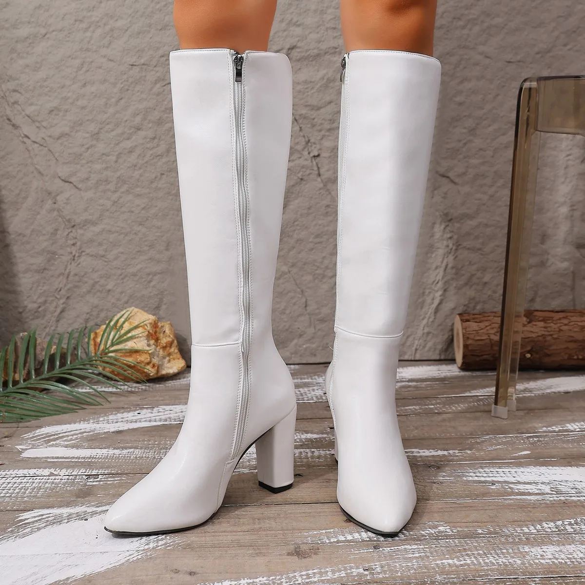 Retro-style High-rise Boots, Thick Heel, Thin Square Toe, Women's Fashion and Versatile Knight Boots view 5