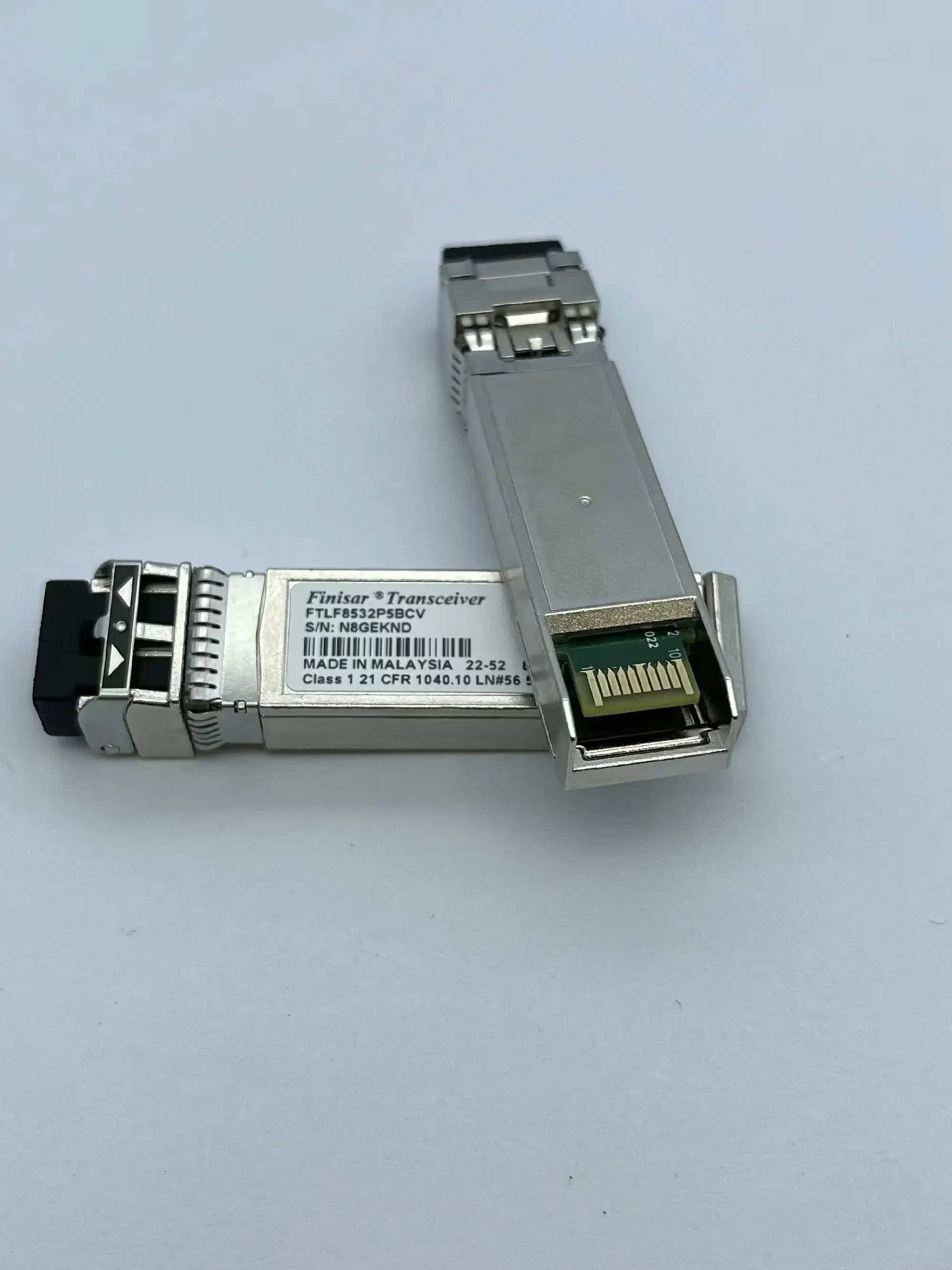 1PCS Finisar Transceiver 32G SFP 850NM FTLF8532P5BCV 32GB 300M 850NM Optical Network Module