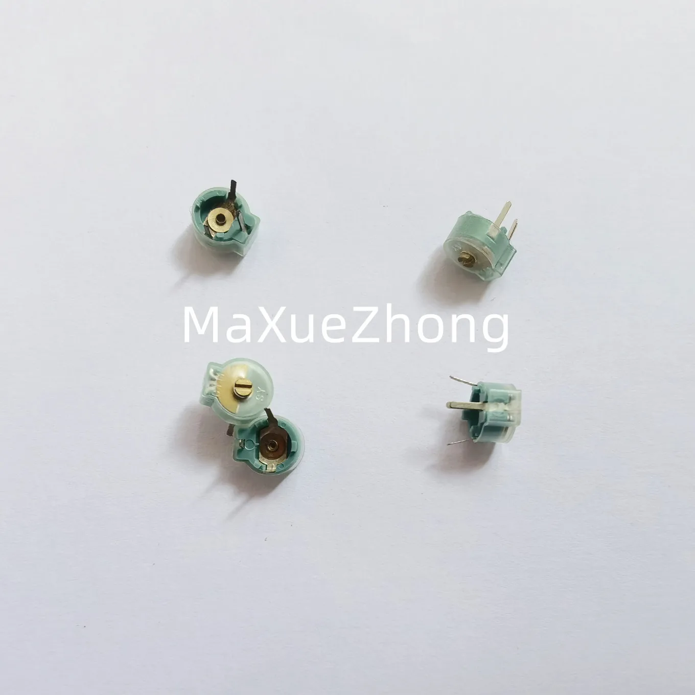 Original CYM1 thin film fine tuning capacitor variable capacitor 4~27pf 8MM tunable capacitor film dielectric capacitor Inductor