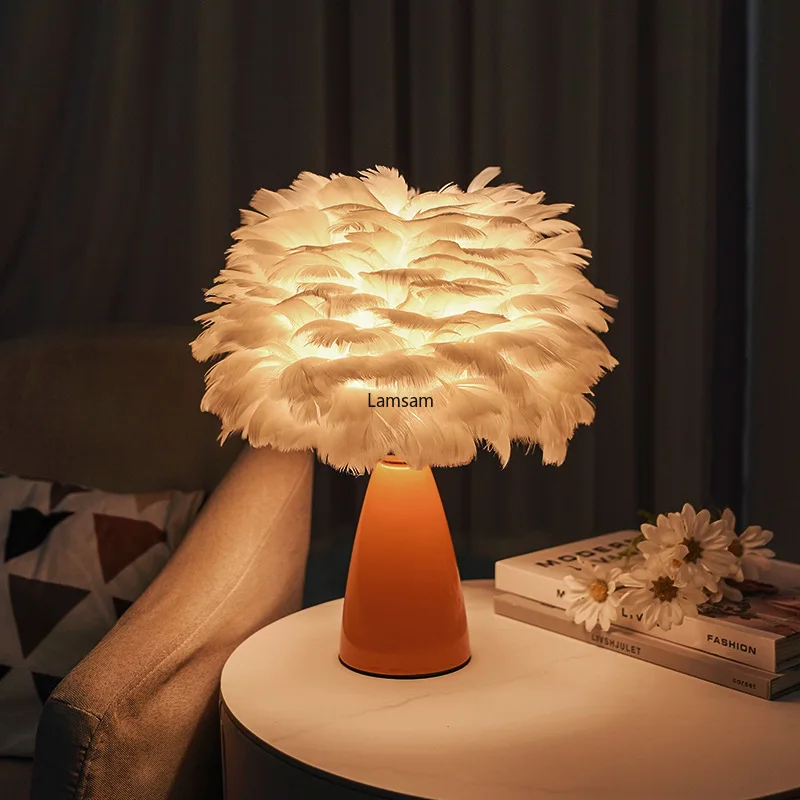 Creative Feather Lamp Decorative Ceramic Desk Light USB LED Night Light for Bedroom Living Room Cafe Hotel Christmas Decoration